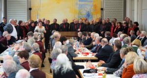 Auftritt Männerchor und HeartChor